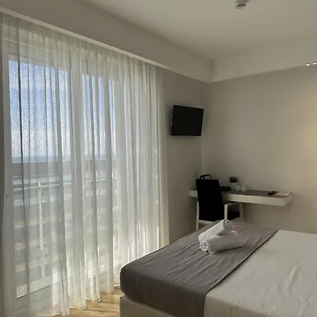 Boutique Bali לידו די ג'סולו